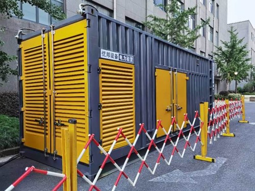 开鲁如何使用转速表检查发动机的转速？